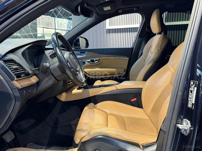 Volvo XC90-14