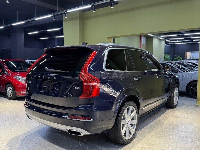 Volvo XC90-6