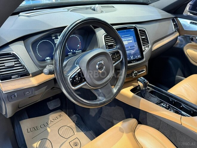 Volvo XC90-20