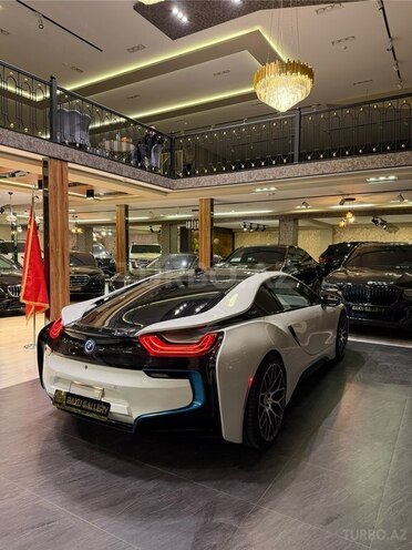 BMW i8 2019, 91,000 km - 1.5 l - Bakı