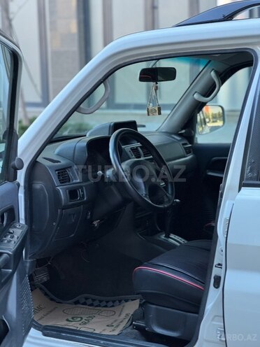 Mitsubishi Pajero io 2000, 298,500 km - 2.0 л - Bakı