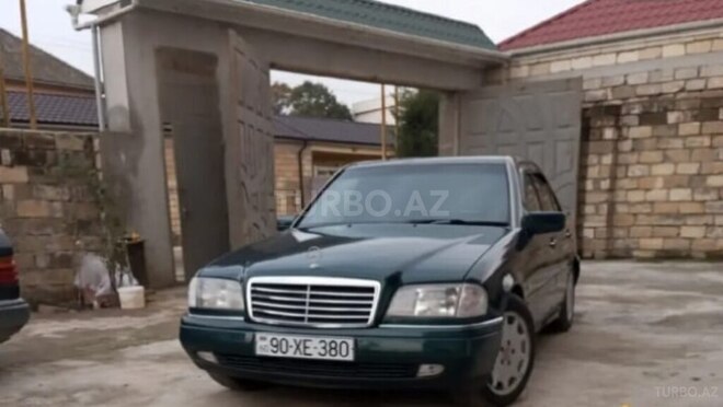 Mercedes C 220 1996, 300,000 km - 2.2 л - Masallı