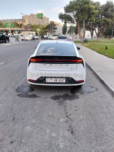 Toyota Prius-3