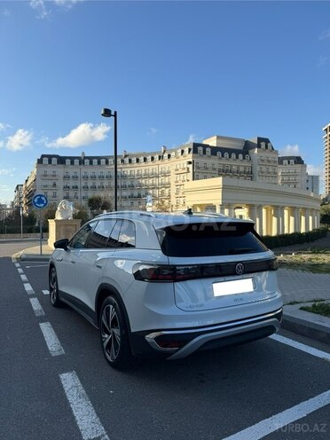 Volkswagen ID.6 Crozz 2023, 82,000 km - 0.0 l - Bakı