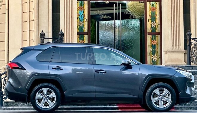 Toyota RAV4 2022, 80,000 km - 2.5 l - Bakı