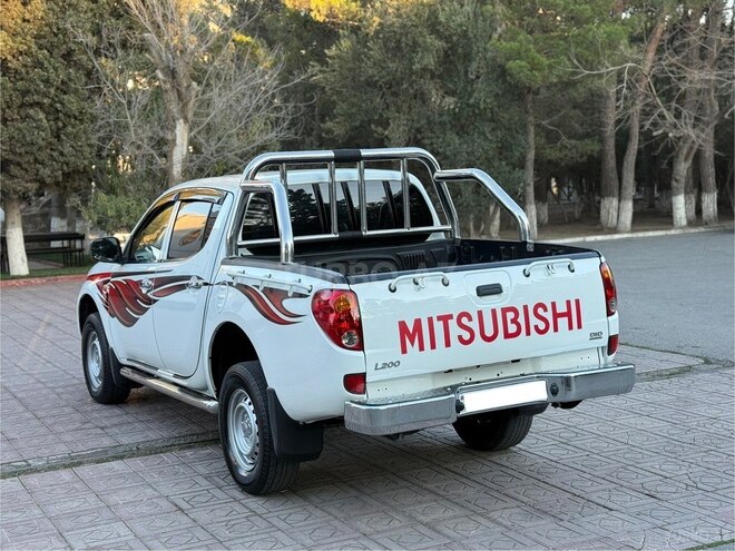 Mitsubishi L200 2008, 212,000 km - 2.5 l - Xırdalan