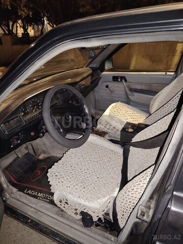 Mercedes 190-7