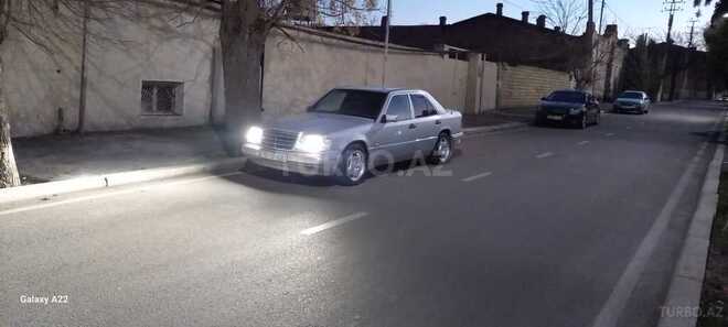 Mercedes E 200 1995, 280,000 km - 2.0 l - Gəncə