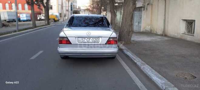 Mercedes E 200 1995, 280,000 km - 2.0 l - Gəncə