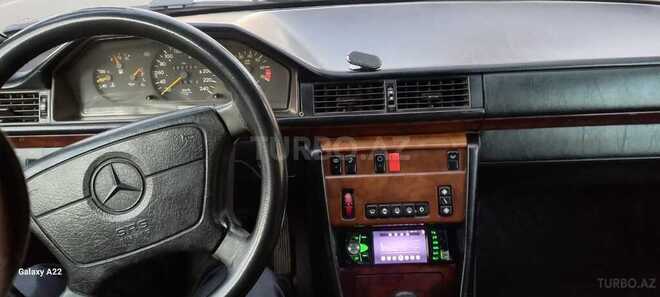 Mercedes E 200 1995, 280,000 km - 2.0 l - Gəncə