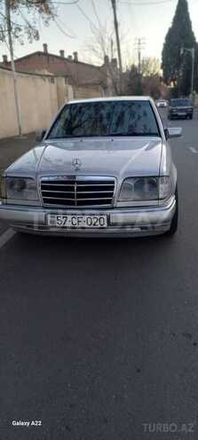 Mercedes E 200 1995, 280,000 km - 2.0 l - Gəncə