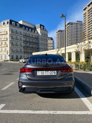 Kia Cerato-5