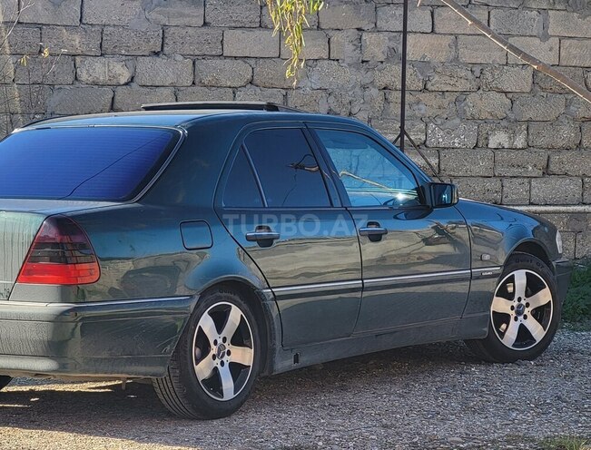 Mercedes C 220 2000, 439,000 km - 2.2 l - Bakı
