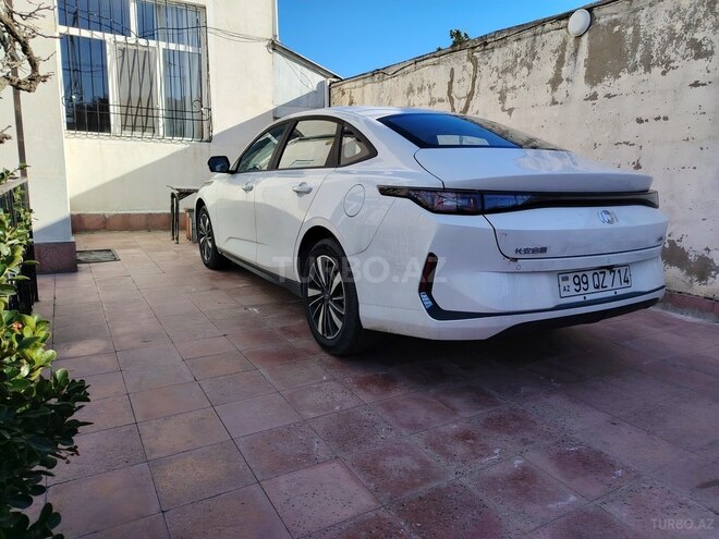 Changan Qiyuan A05 2025, 0 km - 1.5 l - Bakı