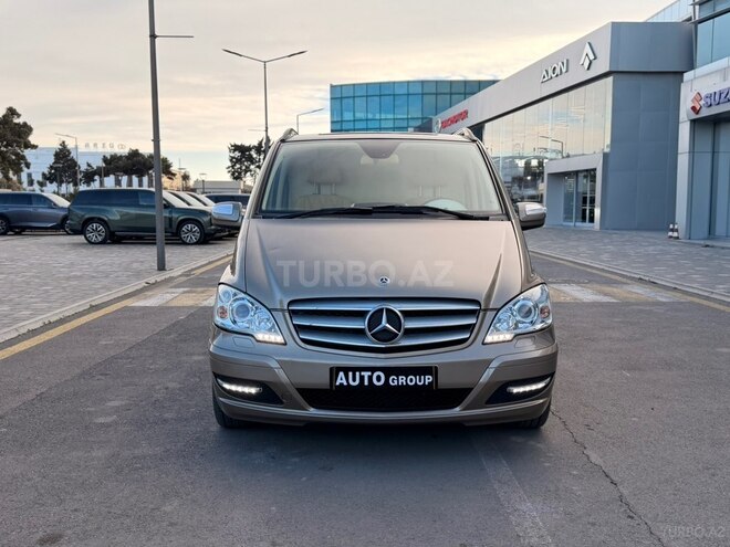 Mercedes Viano-1