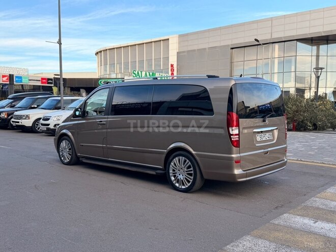 Mercedes Viano-3