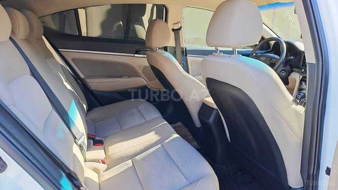 Hyundai Elantra 2019, 88,000 km - 2.0 l - Bakı