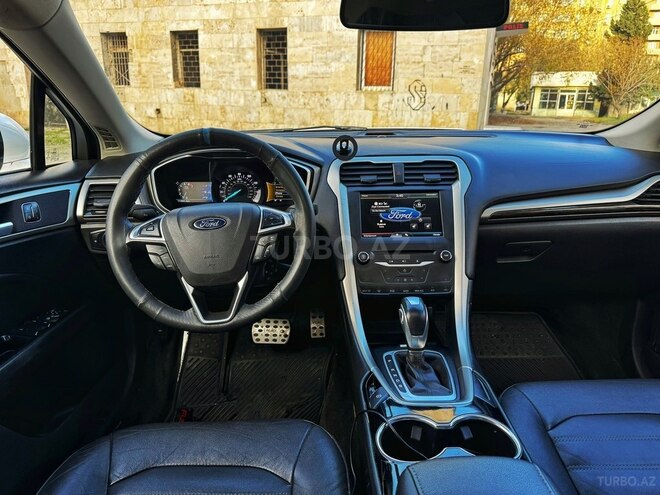 Ford Fusion (North America)-13
