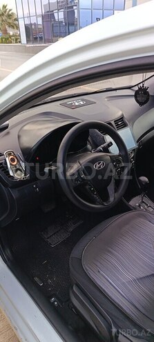 Hyundai Accent 2012, 300,100 km - 1.6 л - Bakı
