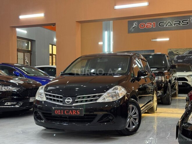 Nissan Tiida-5