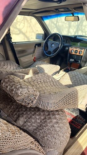 Mercedes 190 1991, 692,885 km - 2.3 л - Bakı