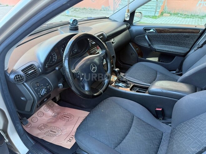 Mercedes C 240 2001, 289,542 km - 2.6 l - Bakı