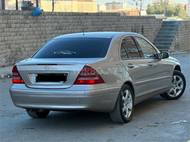 Mercedes C 240 2001, 289,542 km - 2.6 l - Bakı