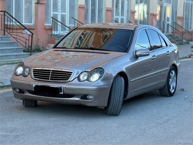 Mercedes C 240 2001, 289,542 km - 2.6 l - Bakı