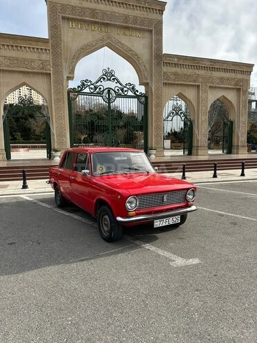 LADA (VAZ) 21011 1982, 560,000 km - 1.3 л - Bakı