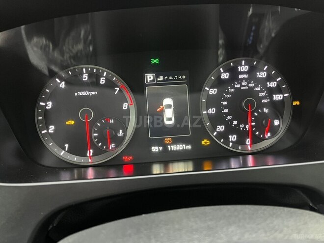 Hyundai Sonata-8
