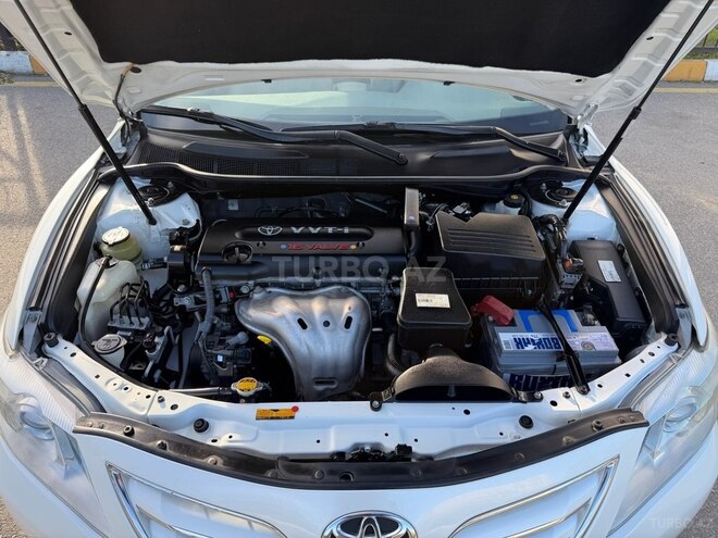 Toyota Camry-18