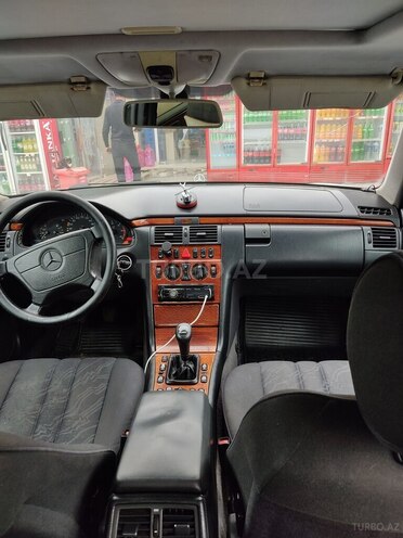 Mercedes E 220 1998, 459,000 km - 2.2 l - Bakı