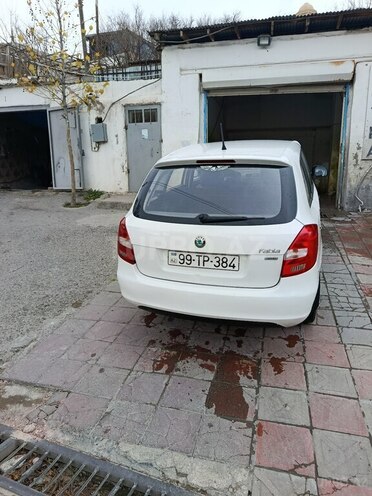 Skoda Fabia 2011, 200,000 km - 1.2 l - Bakı
