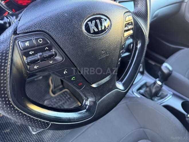 Kia  2013, 270,000 km - 1.4 l - Bakı