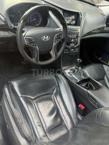 Hyundai Grandeur-12