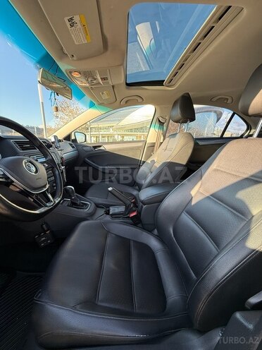 Volkswagen Jetta 2017, 74,000 km - 1.4 l - Bakı