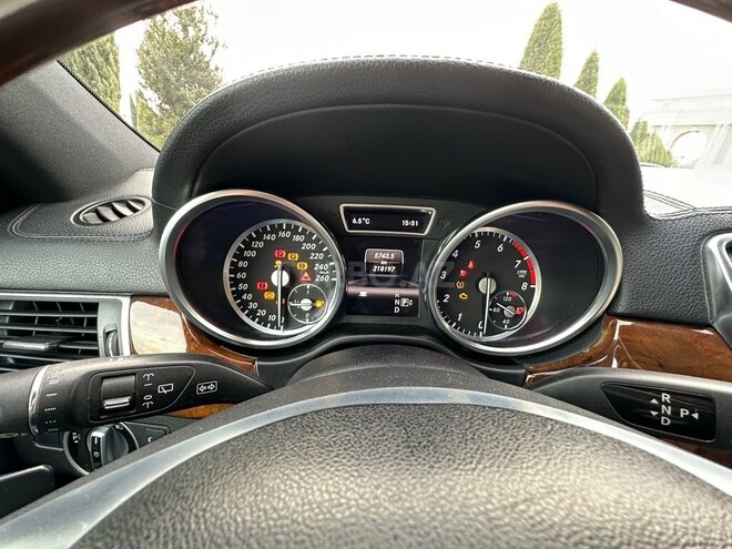 Mercedes GL 500 4MATIC 2013, 217,000 km - 4.7 l - Gəncə