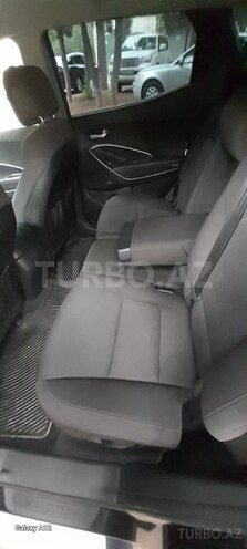 Hyundai Santa Fe-6