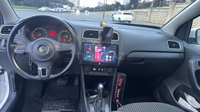 Volkswagen Polo 2013, 150,000 km - 1.6 l - Bakı