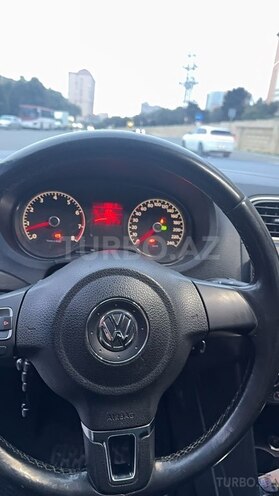 Volkswagen Polo 2013, 150,000 km - 1.6 l - Bakı