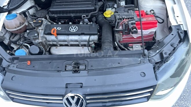Volkswagen Polo 2013, 150,000 km - 1.6 l - Bakı