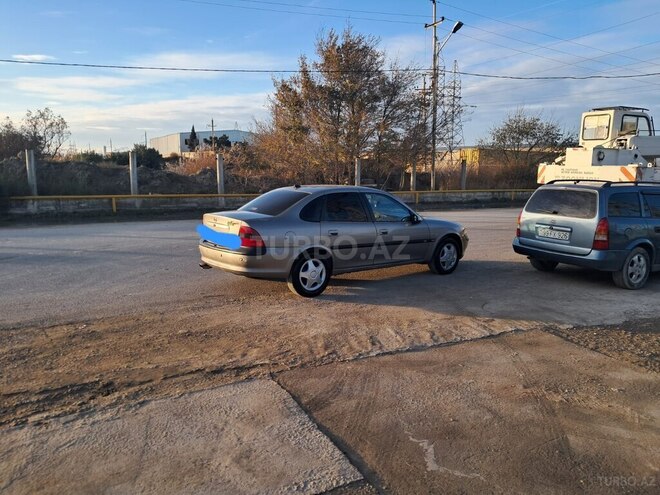 Opel Vectra 1997, 365,132 km - 1.8 л - Sumqayıt