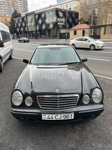 Mercedes E 280 1999, 150,000 km - 2.8 л - Bakı