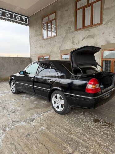 Mercedes C 220 1996, 296,351 km - 2.2 l - İmişli