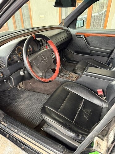 Mercedes C 220 1996, 296,351 km - 2.2 l - İmişli