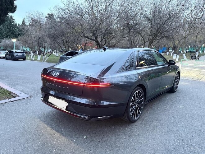 Hyundai Grandeur-3
