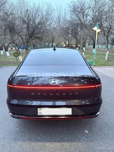 Hyundai Grandeur-5
