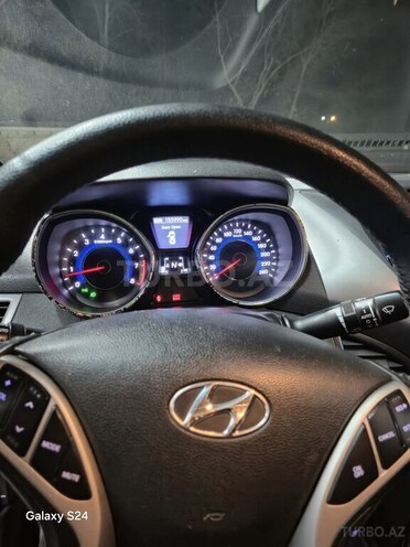 Hyundai Elantra 2011, 156,542 km - 1.8 л - Bərdə