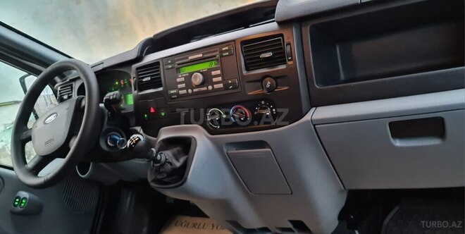Ford Transit 2008, 320,000 km - 2.4 л - Astara
