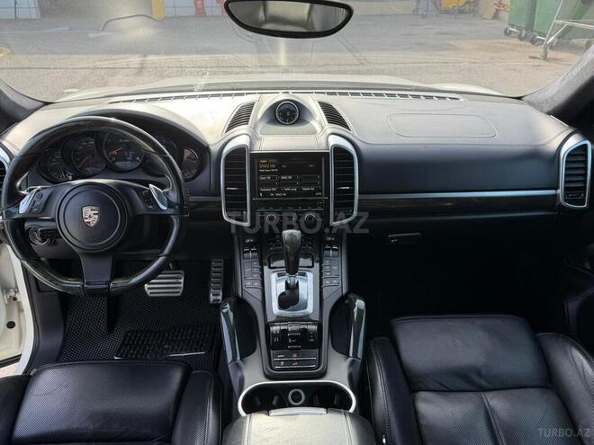 Porsche Cayenne Turbo 2011, 152,400 km - 4.8 l - Bakı